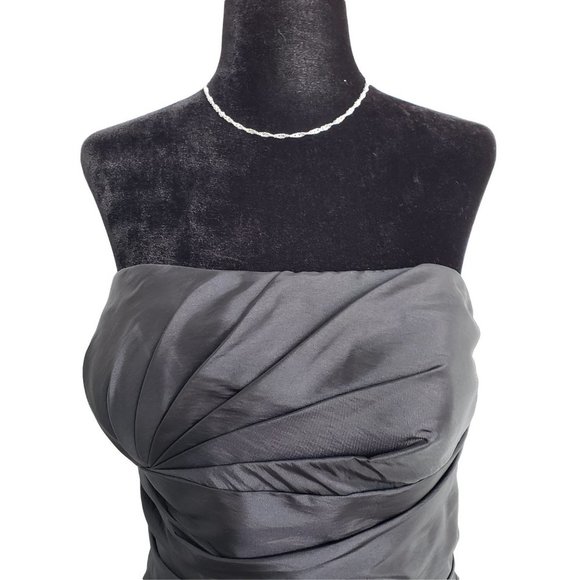 Black Shoulder-less Corsetted Dress size 8 (approx) - Picture 6 of 8